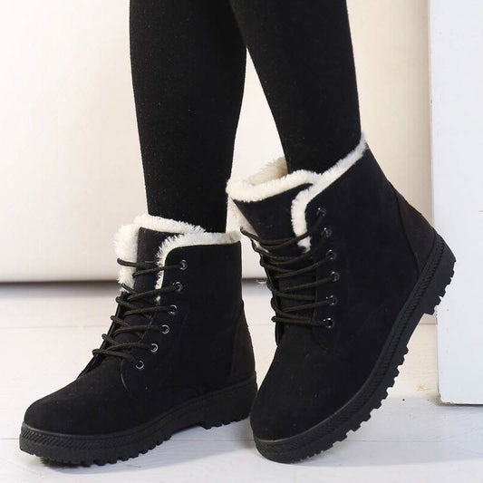 Bota tratorada feminina