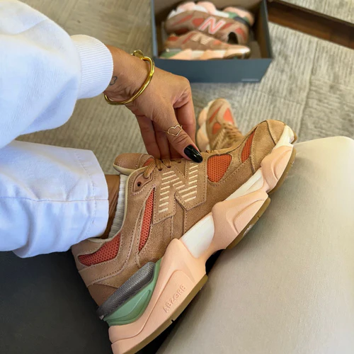 Tênis New Balance 9060 Sea Salt Colorway Couro Legítimo