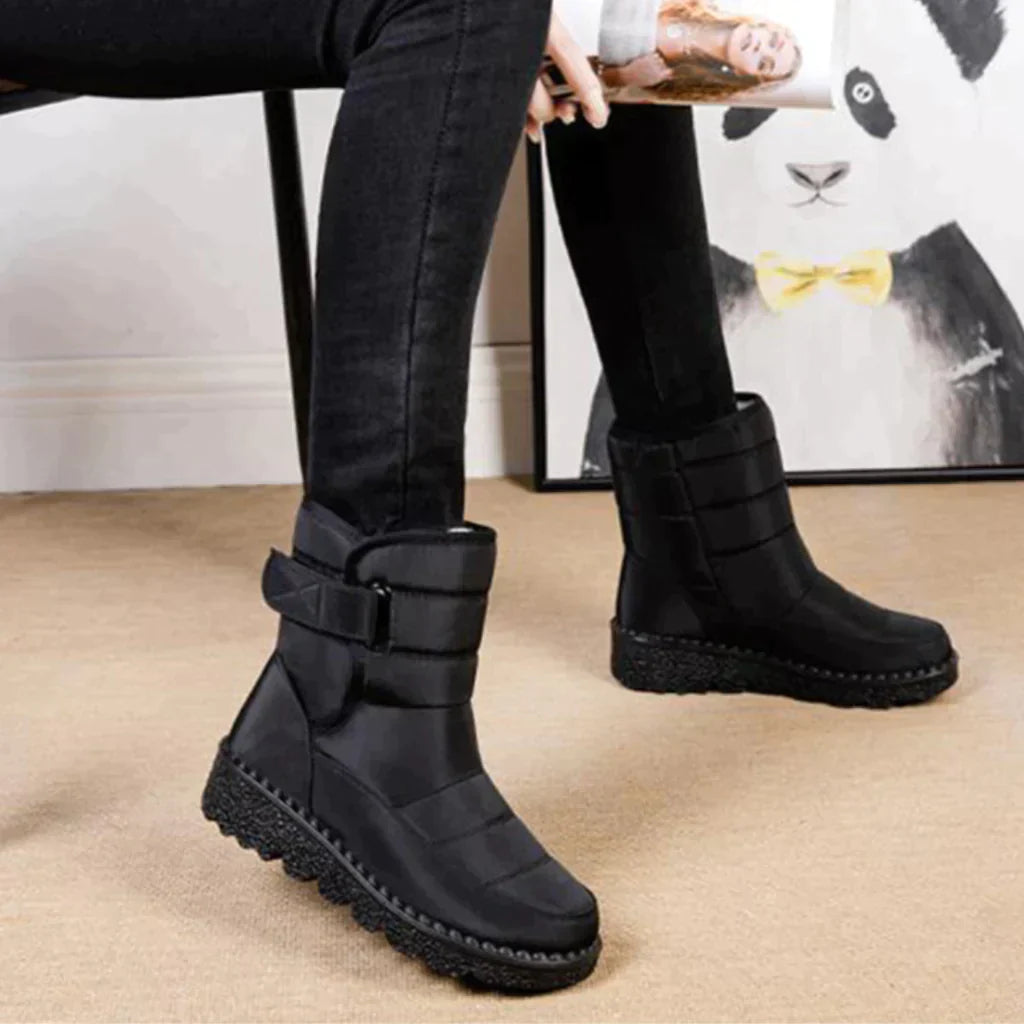 Bota para o Frio Impermeável Cano Médio